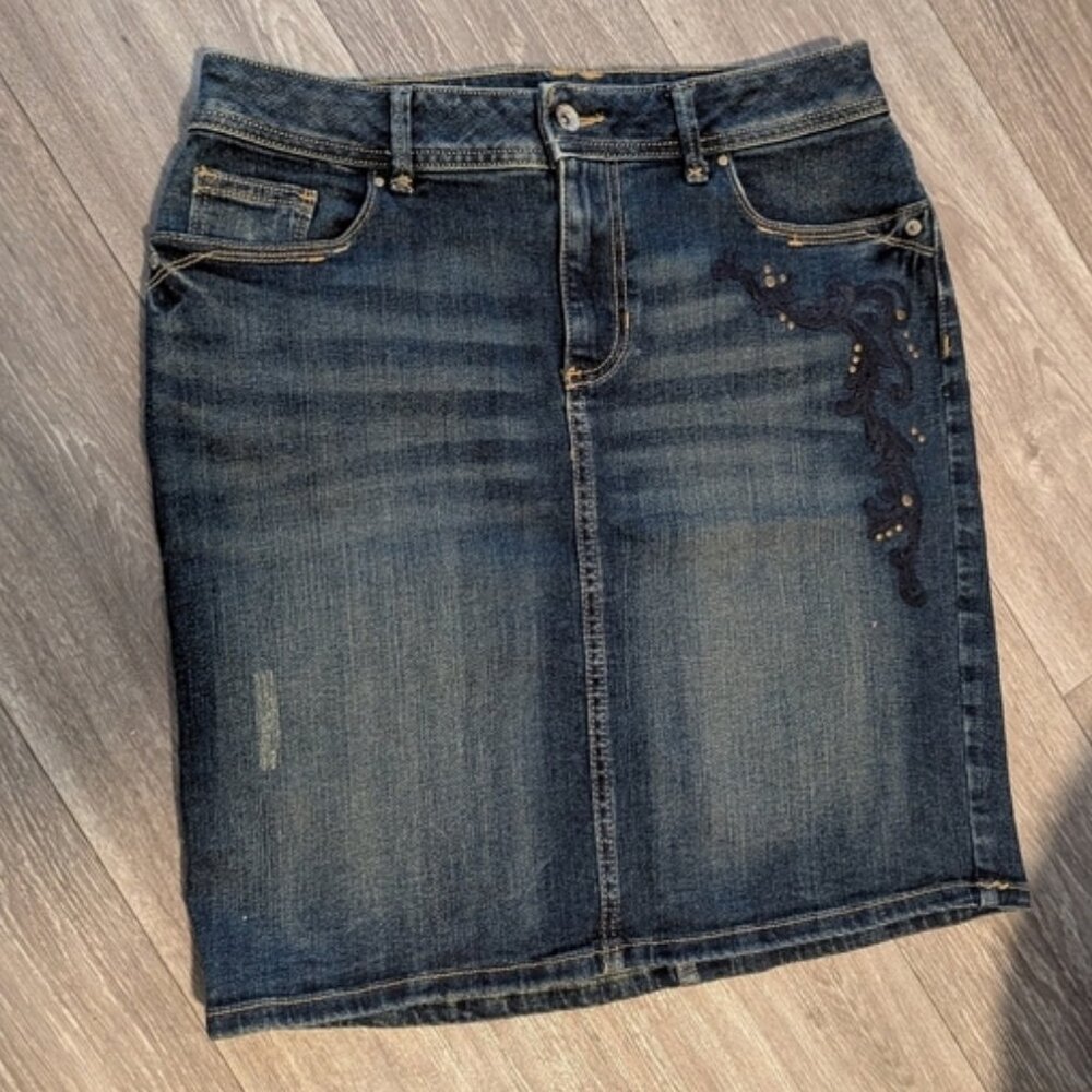 Embroidered Western Denim Skirt
